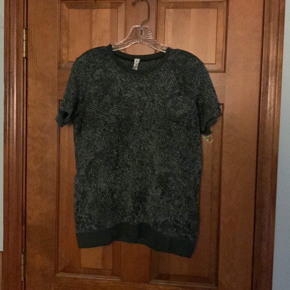 Lululemon Swiftly Breathe Short Sleeve